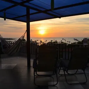 Dolphin House Guest house